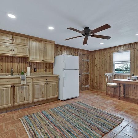 Ohana Ranch Cabin - 12 Minutes To Historic Main St Fredericksburg Exteriér fotografie