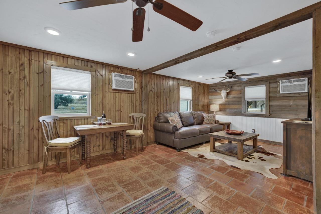 Ohana Ranch Cabin - 12 Minutes To Historic Main St Fredericksburg Exteriér fotografie