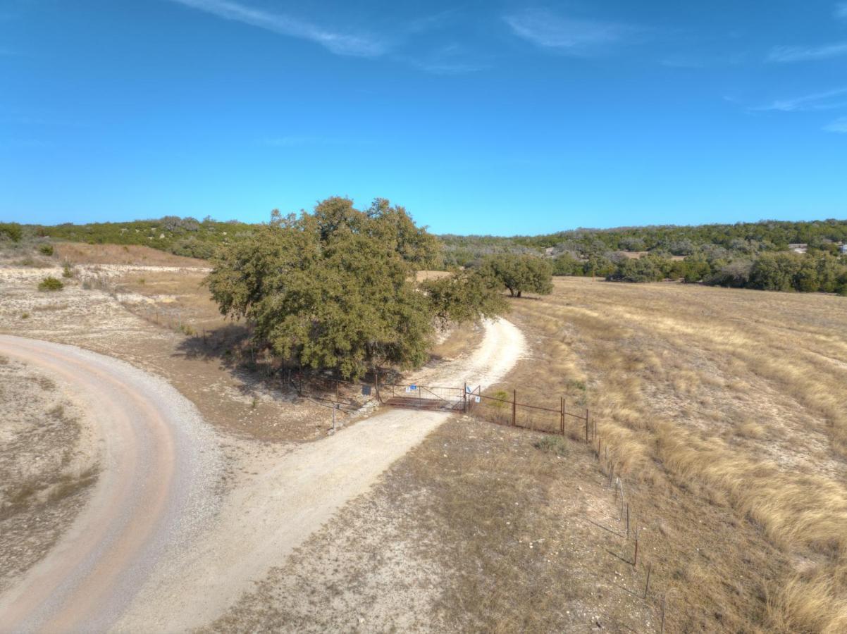 Ohana Ranch Cabin - 12 Minutes To Historic Main St Fredericksburg Exteriér fotografie